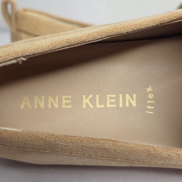 NWT Anne Klein Women's Kinetic Sand Suede Penny Loafer - Picture 3 of 7